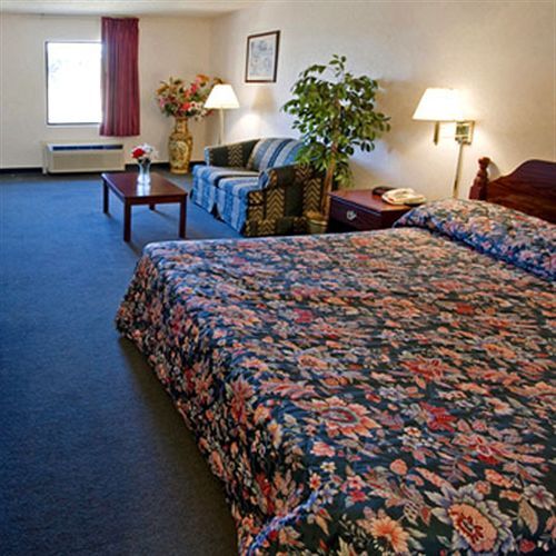 Suburban Inn Jeffersonville Bagian luar foto